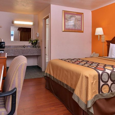 Americas Best Value Inn Eugene Exterior foto